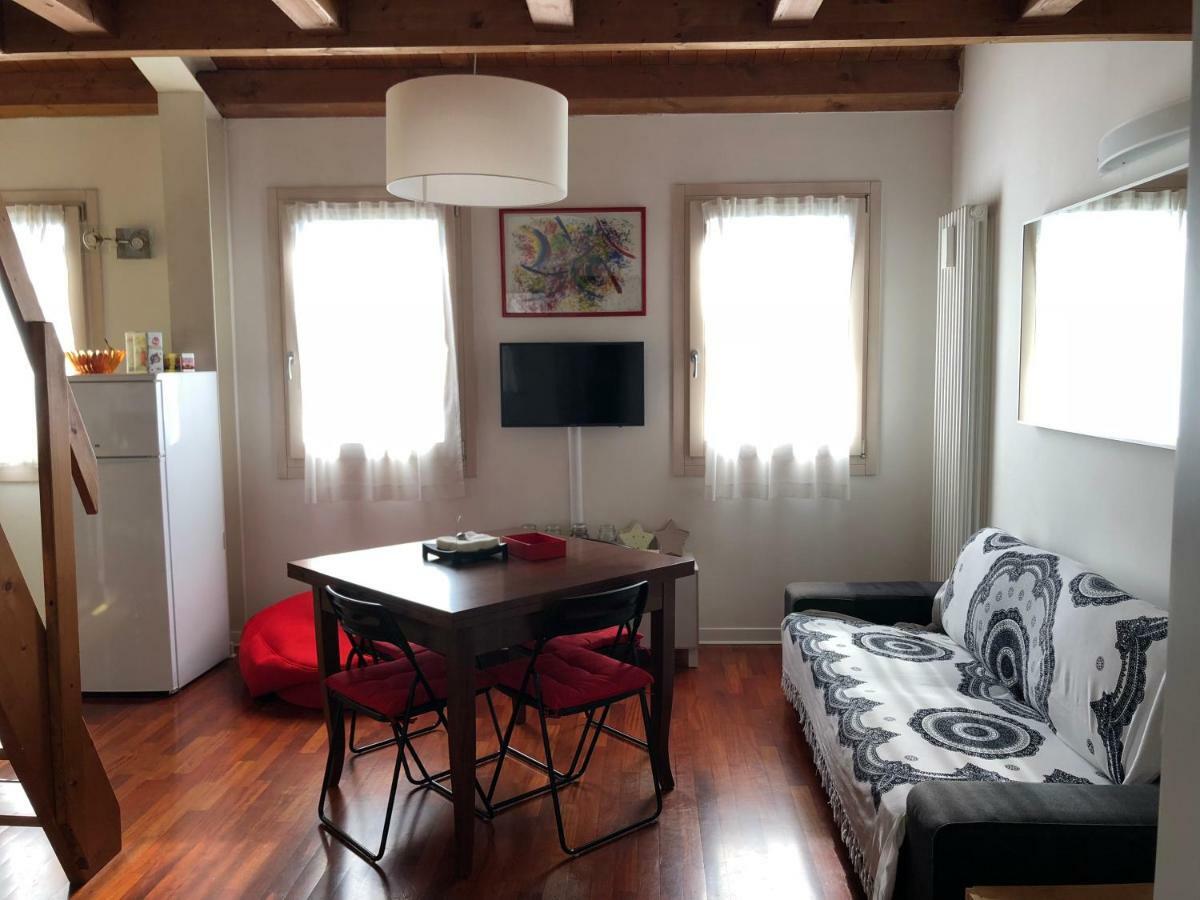 Casa Vacanze Chez La Reine - Holiday Home Βιτσέντζα Εξωτερικό φωτογραφία